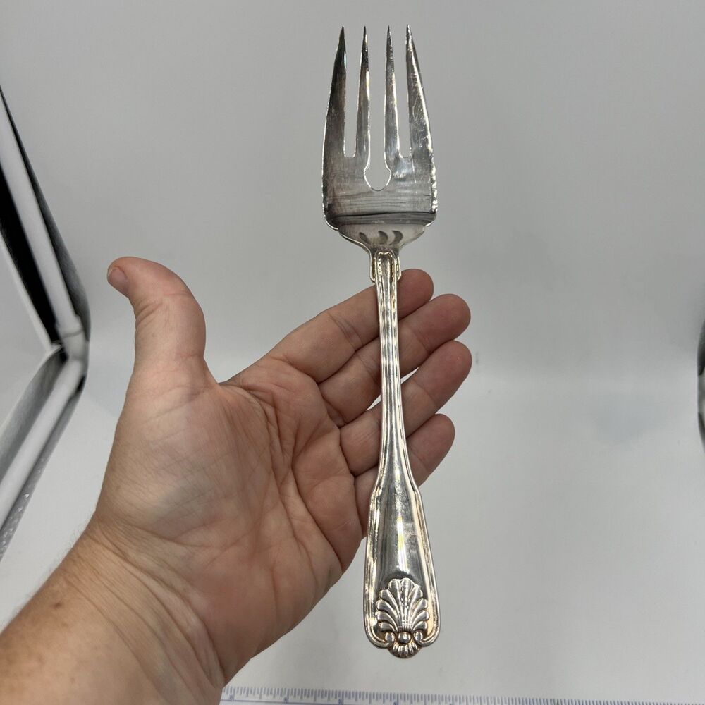 International Silver-plate Korea Cold Meat Serving Fork Royal Shell / Shell Tip